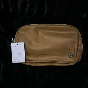 Lululemon Everywhere Belt Bag 1L NWT